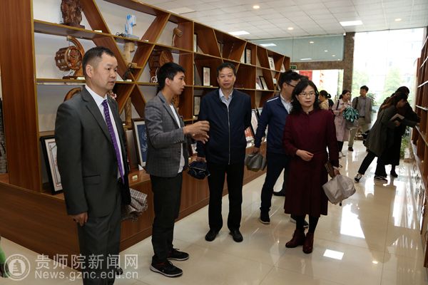 http://news.gznc.edu.cn/__local/3/AF/8B/8A75884FA65F1C9D13F3C60C514_1E46BFD8_EEDE.jpg